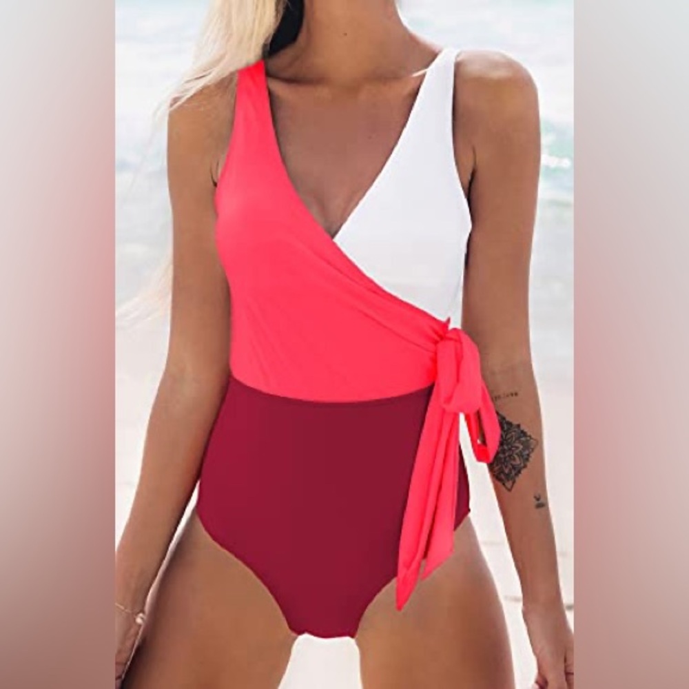 Cupshe Red and White One Piece Swimsuit with Wrap Detail